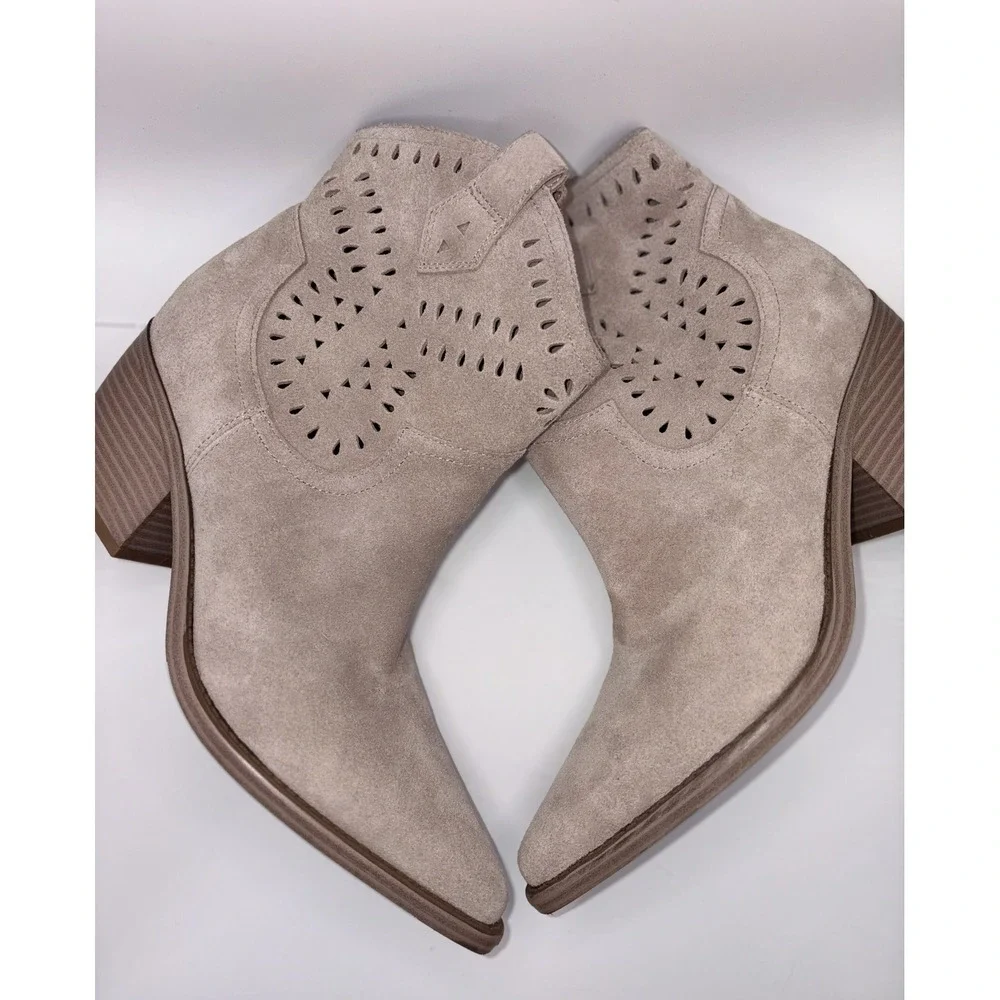 Marc Fisher Womens Taupe Suede Perforated Western Pointed Toe Ankle Boots 8M
